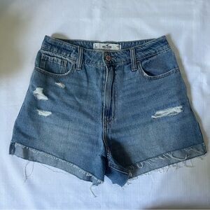 Womens hollister jean shorts size 3/26